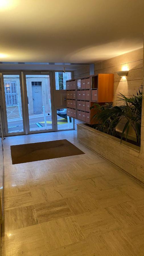 Appartement Azur Climatise, Wifi, Ascenseur A 75 M De La *