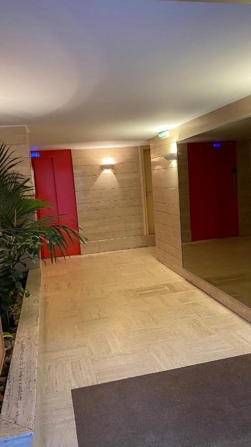 Azur Climatise, Wifi, Ascenseur A 75 M De La Toulon